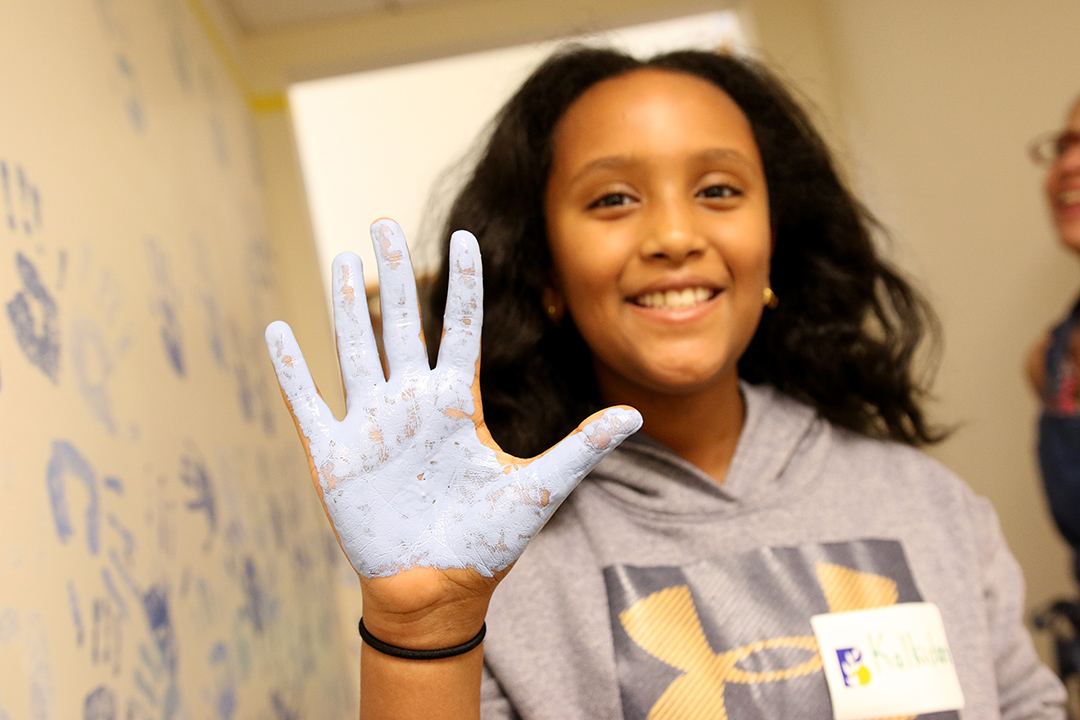 BDS Hand Prints 4 08.05.19Scoop