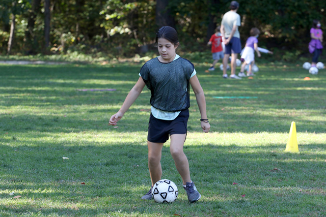 BDS PE Fourth Soccer 2 10.13.21Scoop